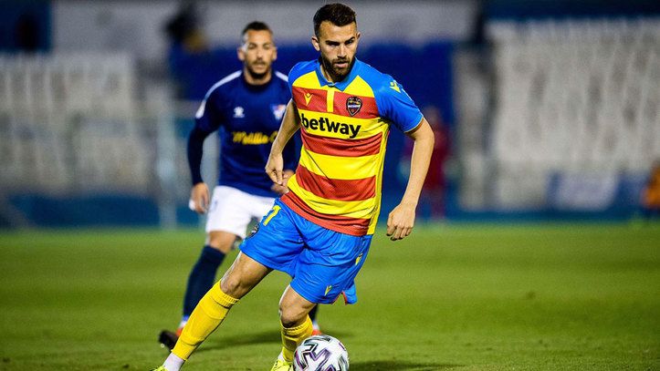 La Liga denuncia un presunto amaño en el partido de Copa Huracán Melilla - Levante La Liga denuncia un presunto amaño en el partido de Copa Huracán Melilla - Levante