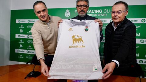 Presentaci&oacute;n camiseta 110 aniversario del Racing
