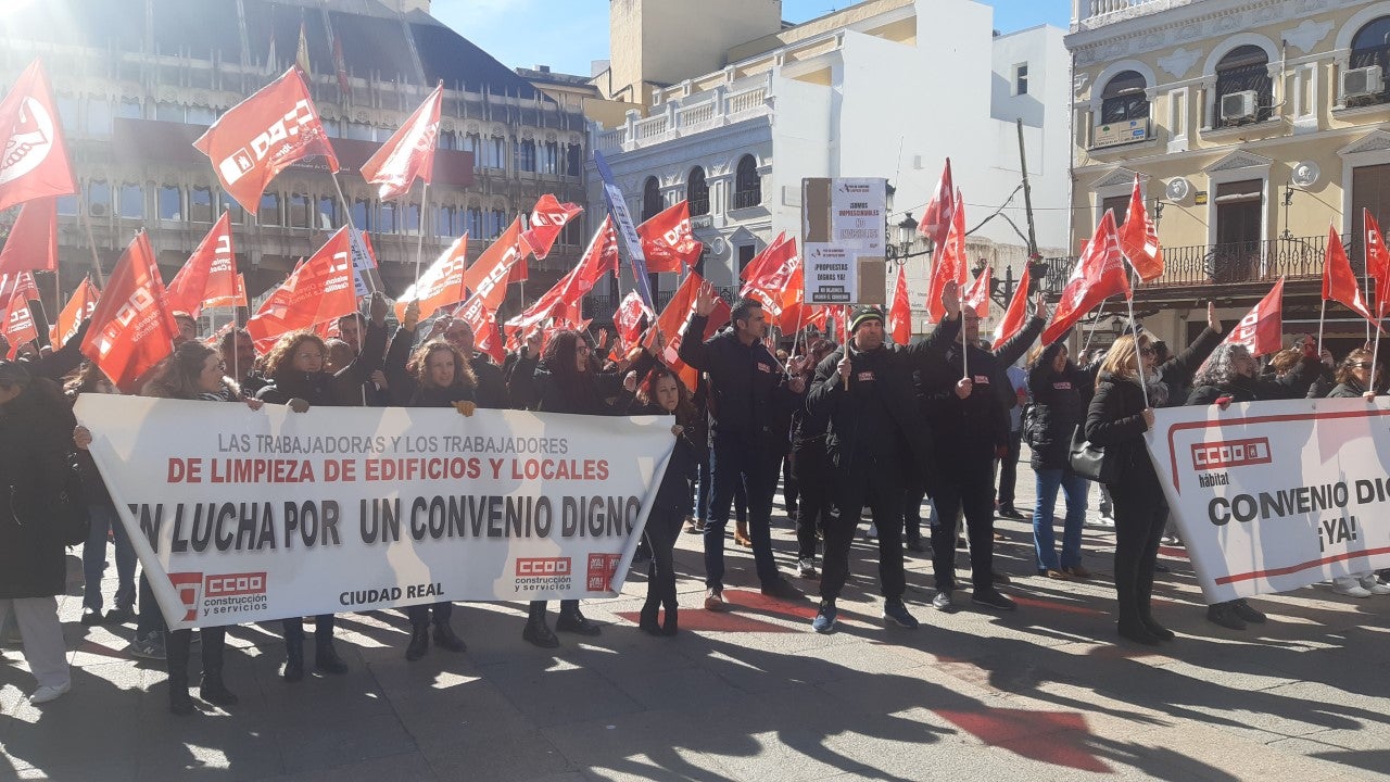 Piden implicación de la Junta para solucionar el conflicto laboral de limpieza en Ciudad Real Piden implicación de la Junta para solucionar el conflicto laboral de limpieza en Ciudad Real
