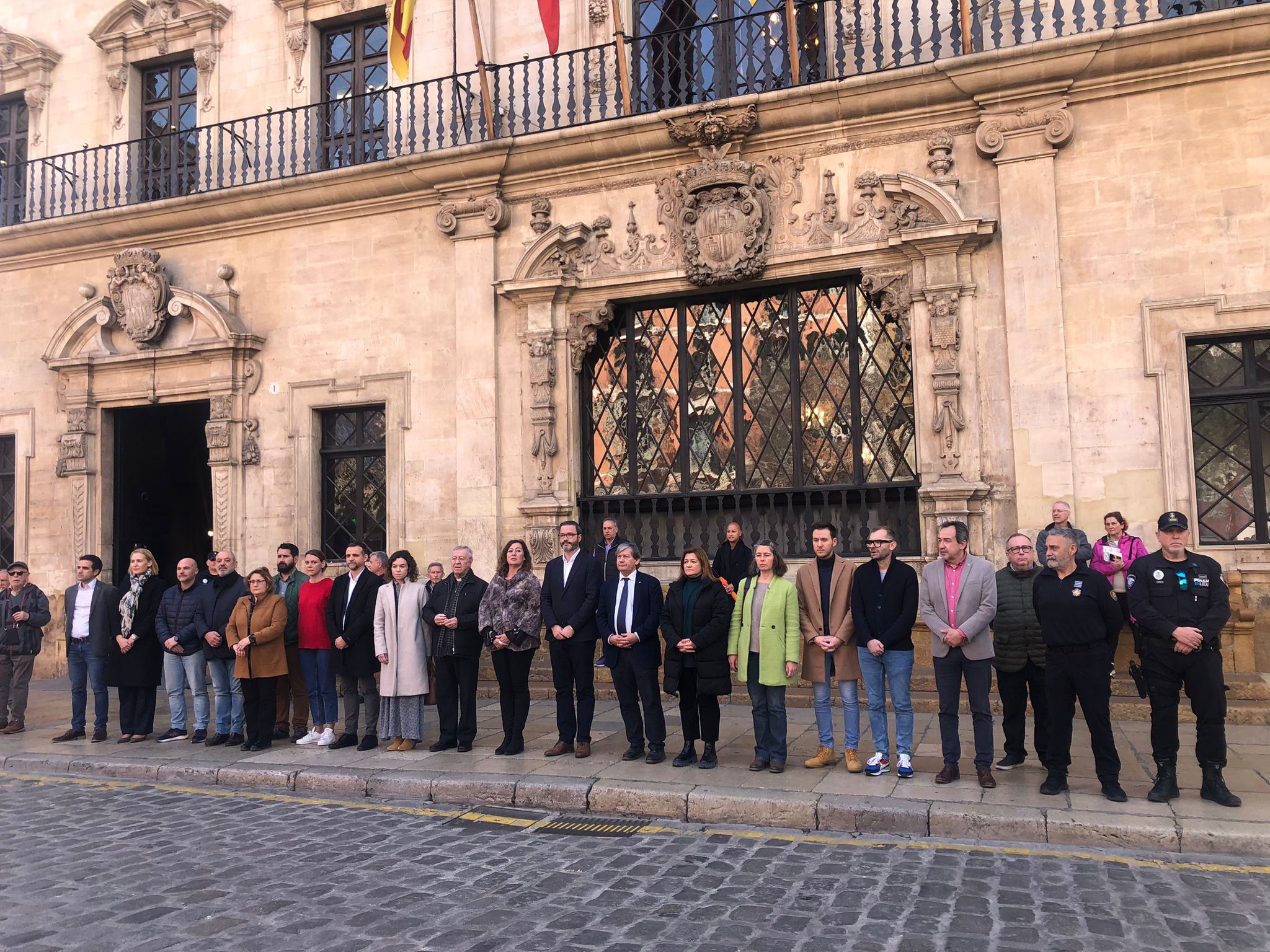 Un minuto de silencio con motivo del primer aniversario de la guerra de Ucrania Un minuto de silencio con motivo del primer aniversario de la guerra de Ucrania