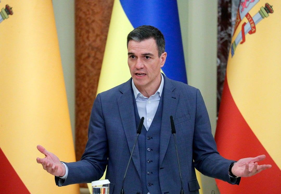 Pedro Sánchez recuerda a las víctimas del 11M y reivindica la democracia ante el extremismo Pedro Sánchez recuerda a las víctimas del 11M y reivindica la democracia ante el extremismo