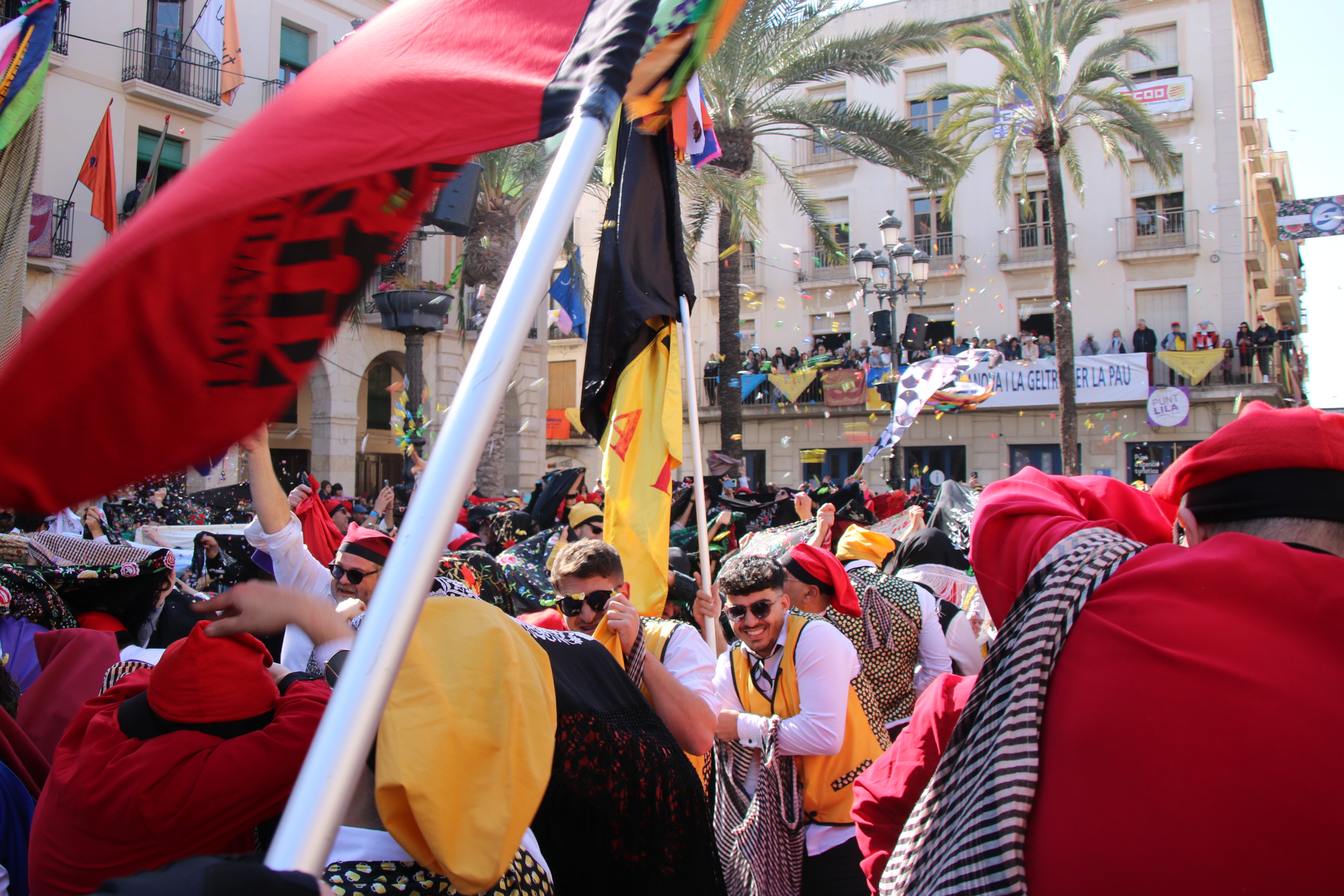 L'Ajuntament de Vilanova celebra l'alta participació que ha tingut el Carnaval L'Ajuntament de Vilanova celebra l'alta participació que ha tingut el Carnaval