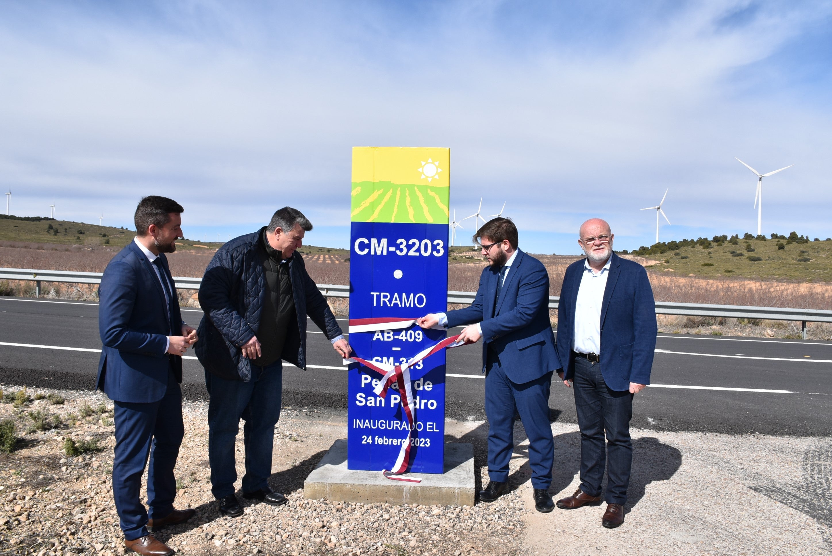 Inaugurada la remodelación de la carretera CM-3203, dentro del término municipal de Peñas de San Pedro Inaugurada la remodelación de la carretera CM-3203, dentro del término municipal de Peñas de San Pedro