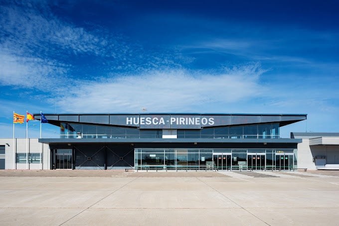 Ayuntamiento y Aena trabajarán para dar un impulso al aeropuerto Ayuntamiento y Aena trabajarán para dar un impulso al aeropuerto