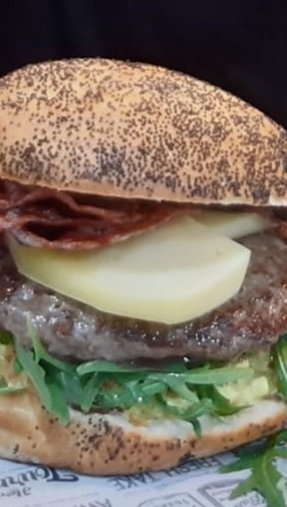 Lucy, la hamburguesa