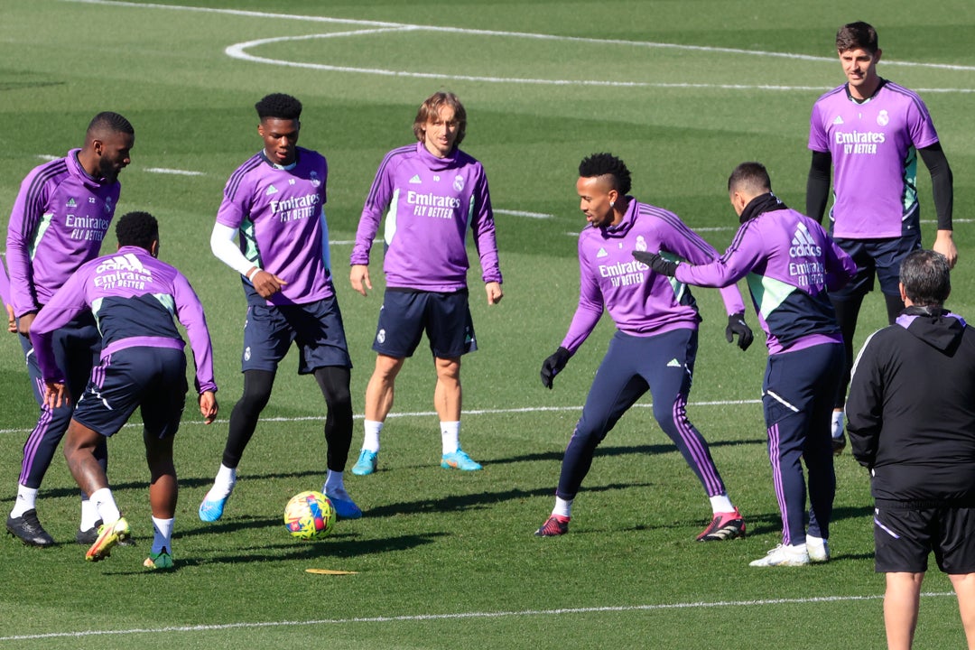 Alineación del Real Madrid y el Atlético de Madrid hoy en el derbi de LaLiga Alineación del Real Madrid y el Atlético de Madrid hoy en el derbi de LaLiga