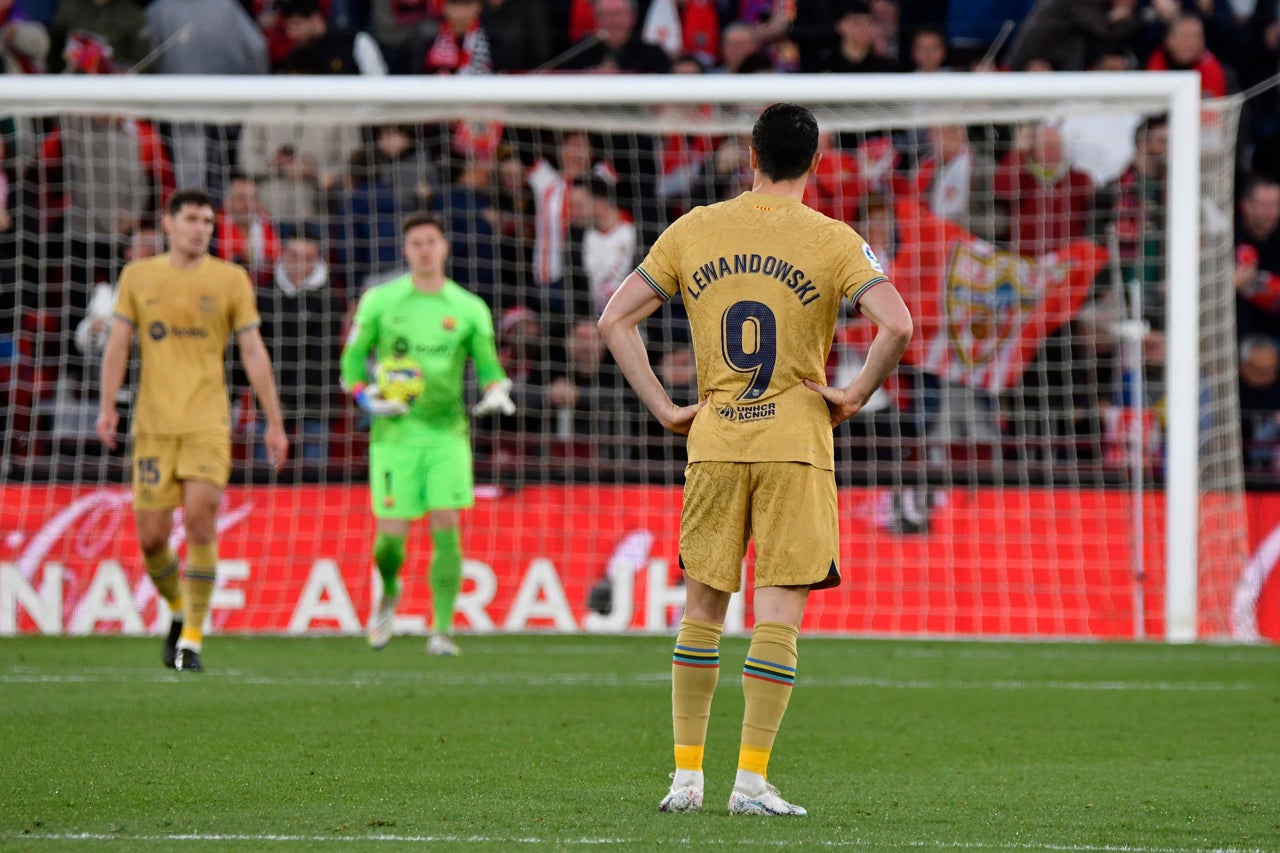 Lewandowski se pierde el Clásico copero del Bernabéu Lewandowski se pierde el Clásico copero del Bernabéu