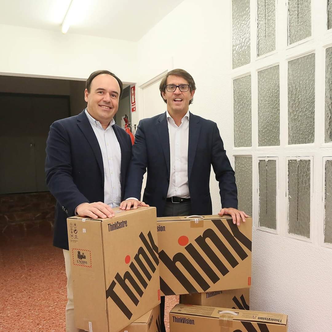 Finestrat renueva 84 ordenadores gracias a una subvención de la Diputación de Alicante Finestrat renueva 84 ordenadores gracias a una subvención de la Diputación de Alicante