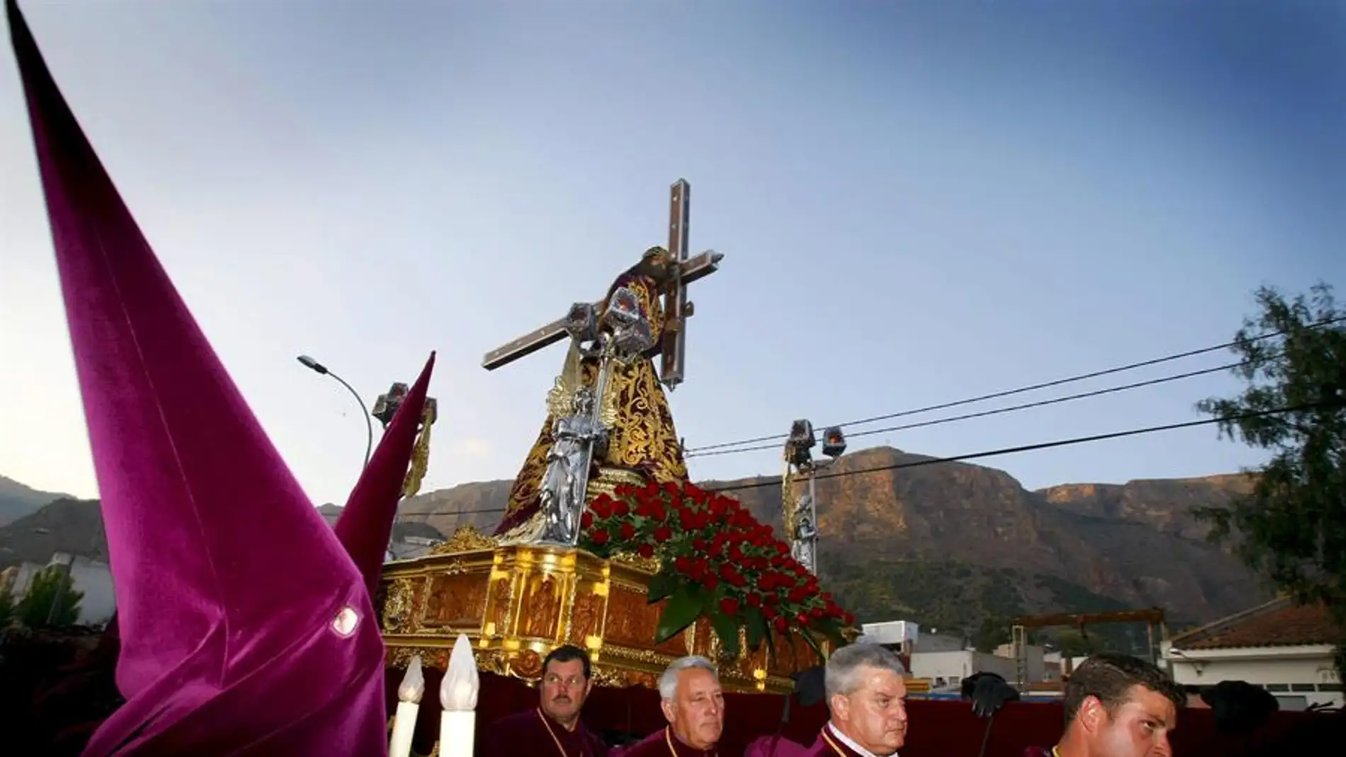Jesús Nazareno durante la procesión en el Miércoles Santo de Orihuela