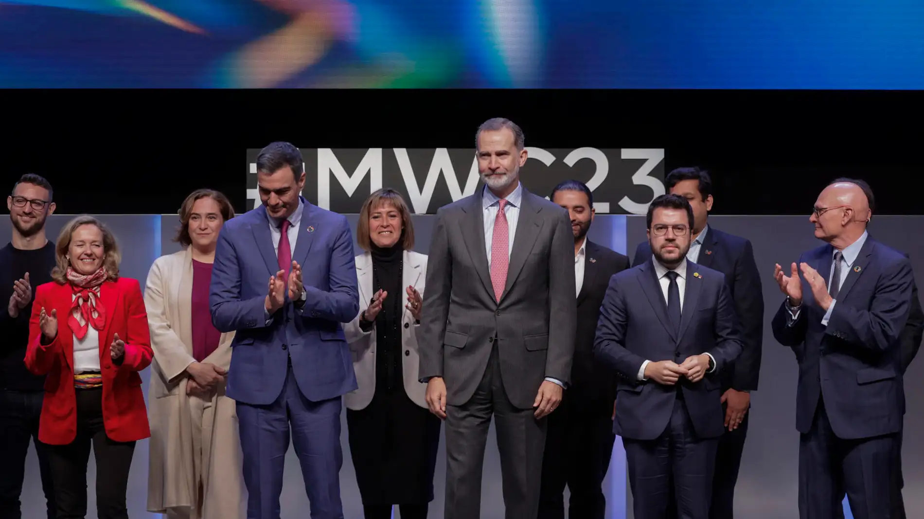 El rey, junto a Sánchez y Aragonès en la inauguración del Mobile World Congress.