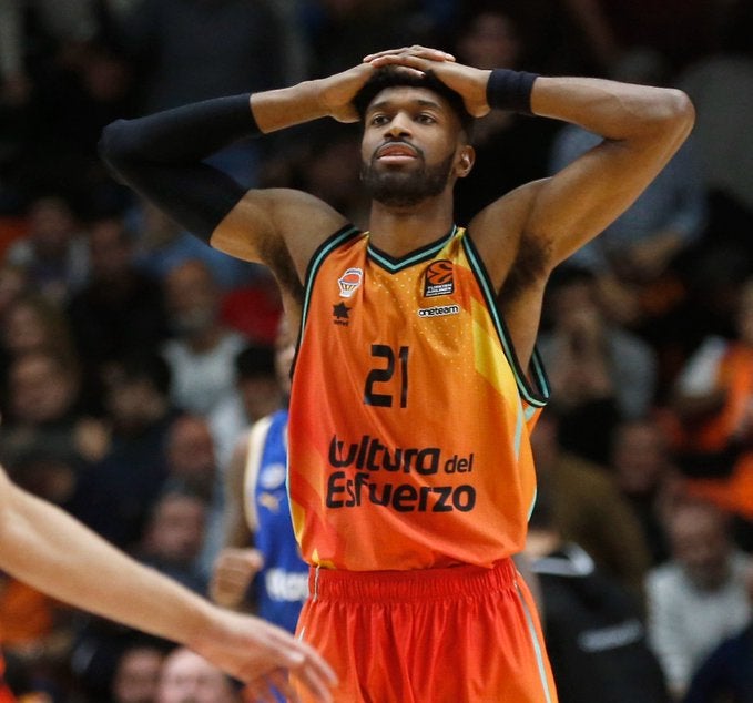 Kyle Alexander cae lesionado en Valencia Basket Kyle Alexander cae lesionado en Valencia Basket