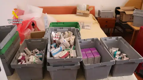 Una farmacéutica del Comtat detenida por defraudar 39.000 euros en medicamentos a la Seguridad Social Una farmacéutica del Comtat detenida por defraudar 39.000 euros en medicamentos a la Seguridad Social