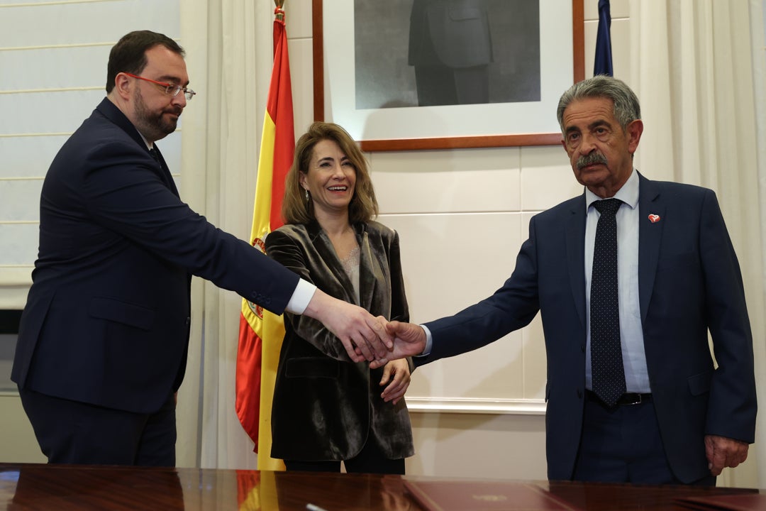 La ministra de Transportes Raquel Sánchez estará en la apertura del tercer carril de la 'Y' La ministra de Transportes Raquel Sánchez estará en la apertura del tercer carril de la 'Y'