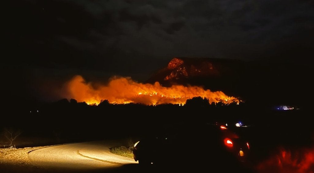 Estabilizado el incendio forestal declarado en Mingogil (Hellín) Estabilizado el incendio forestal declarado en Mingogil (Hellín)
