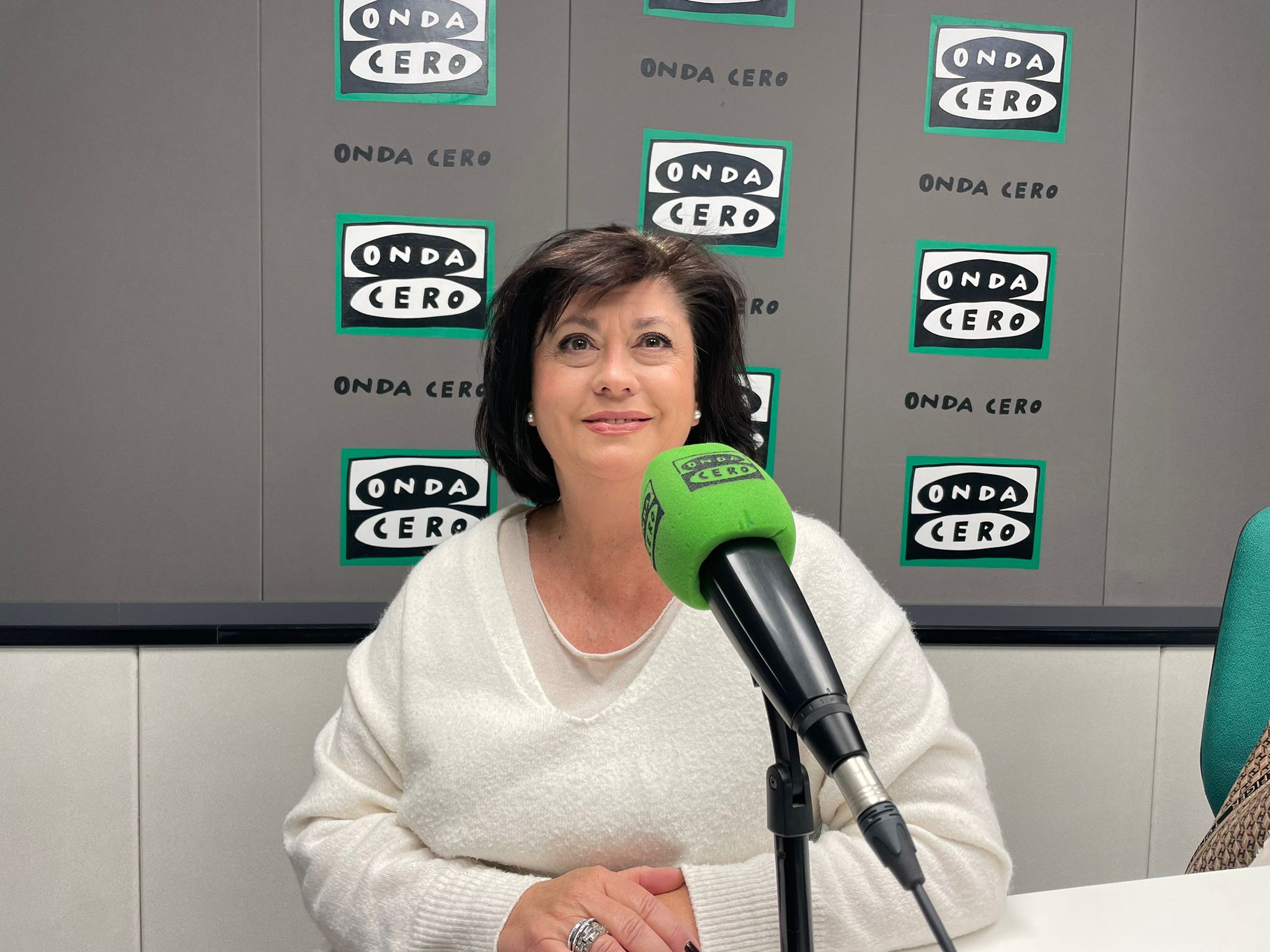 ¿Hipoteca fija o variable? Analizamos todas las posibilidades con nuestra asesora financiera, Carmen Montoro ¿Hipoteca fija o variable? Analizamos todas las posibilidades con nuestra asesora financiera, Carmen Montoro