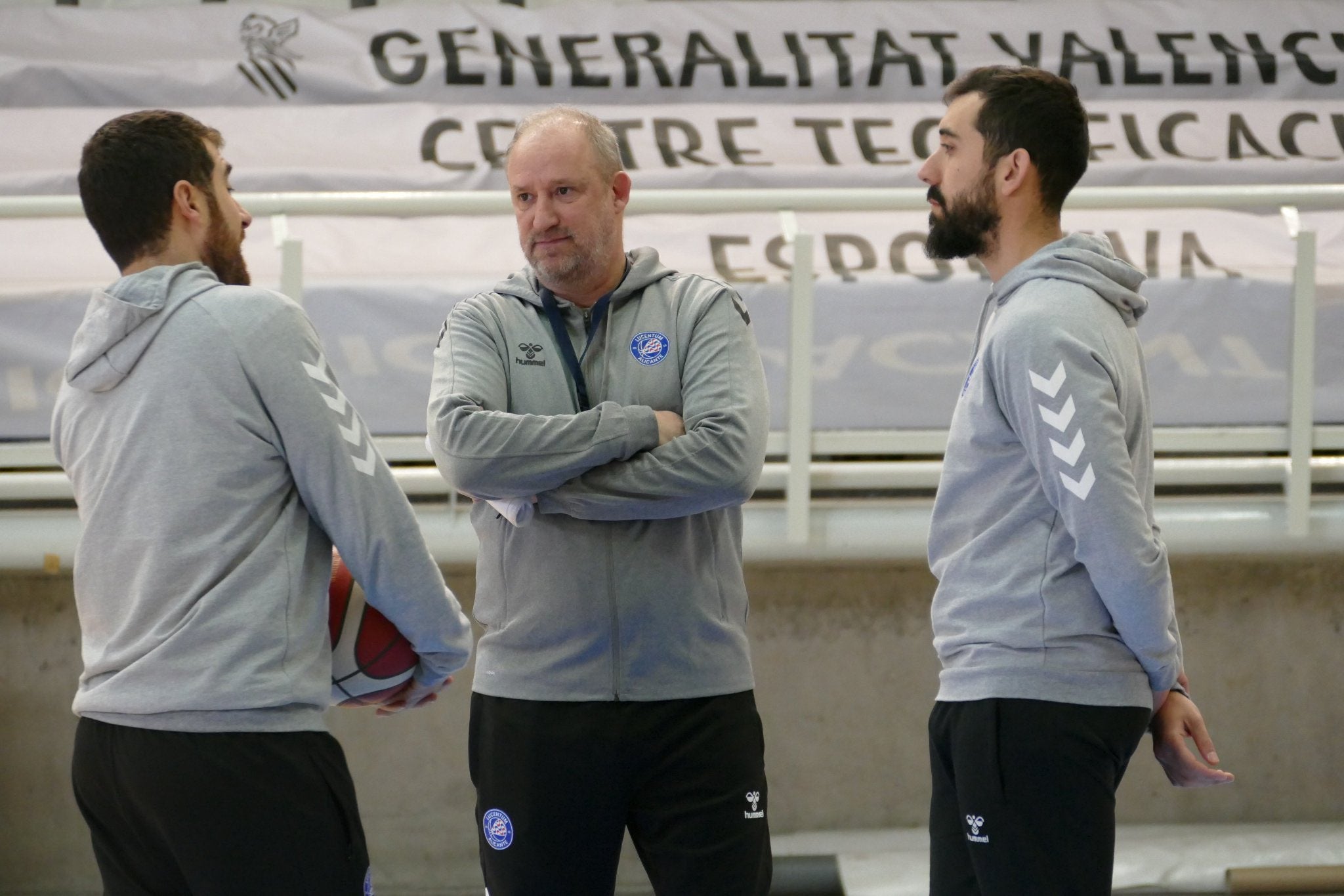 Monclova: "Antes del parón el equipo iba solo; ahora somos una incógnita" Monclova: "Antes del parón el equipo iba solo; ahora somos una incógnita"