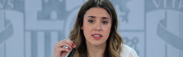 ¿Cree que Irene Montero debería dimitir si se reforma su ley del 