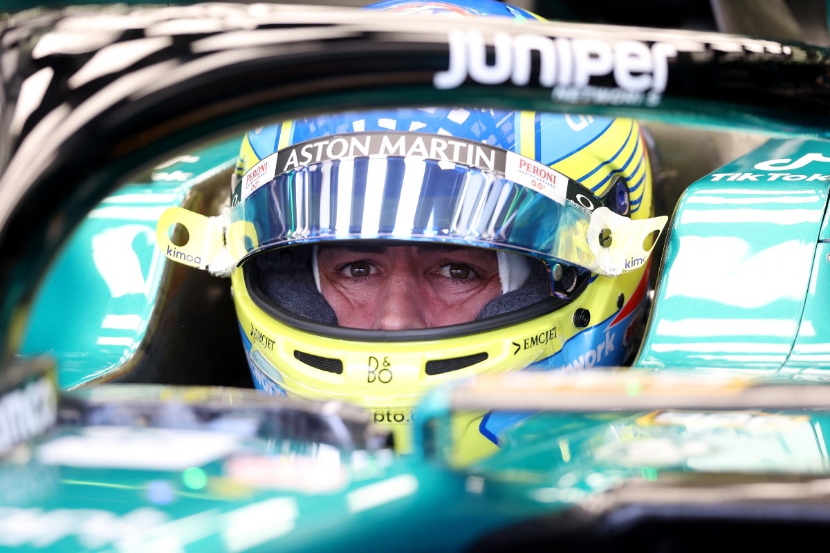 Alonso lo vuelve a hacer: lidera el tercer y último libre en Baréin Alonso lo vuelve a hacer: lidera el tercer y último libre en Baréin