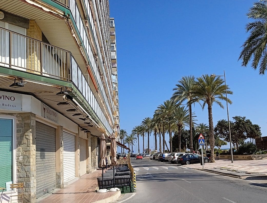 Hay que ir sacando del armario la ropa de primavera en Elche, Crevillent y Santa Pola Hay que ir sacando del armario la ropa de primavera en Elche, Crevillent y Santa Pola