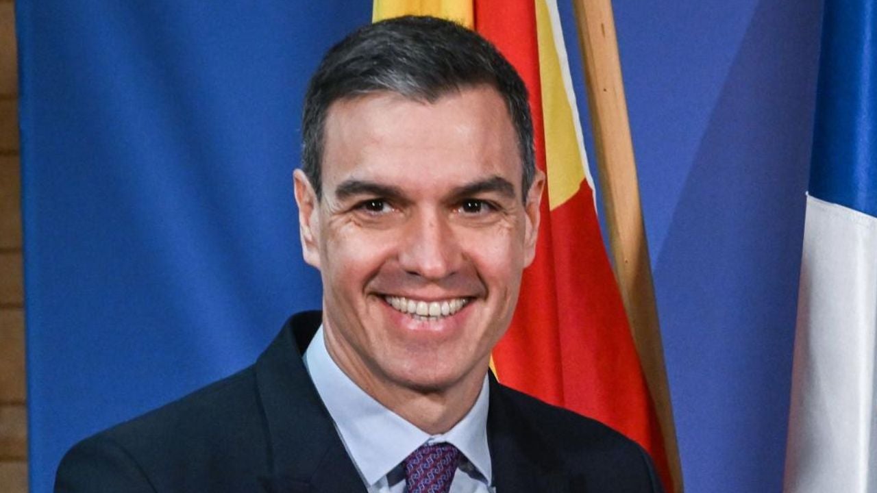 La 'ley de paridad' de Sánchez: el núcleo duro de su gabinete tiene 8 hombres y sólo una mujer La 'ley de paridad' de Sánchez: el núcleo duro de su gabinete tiene 8 hombres y sólo una mujer