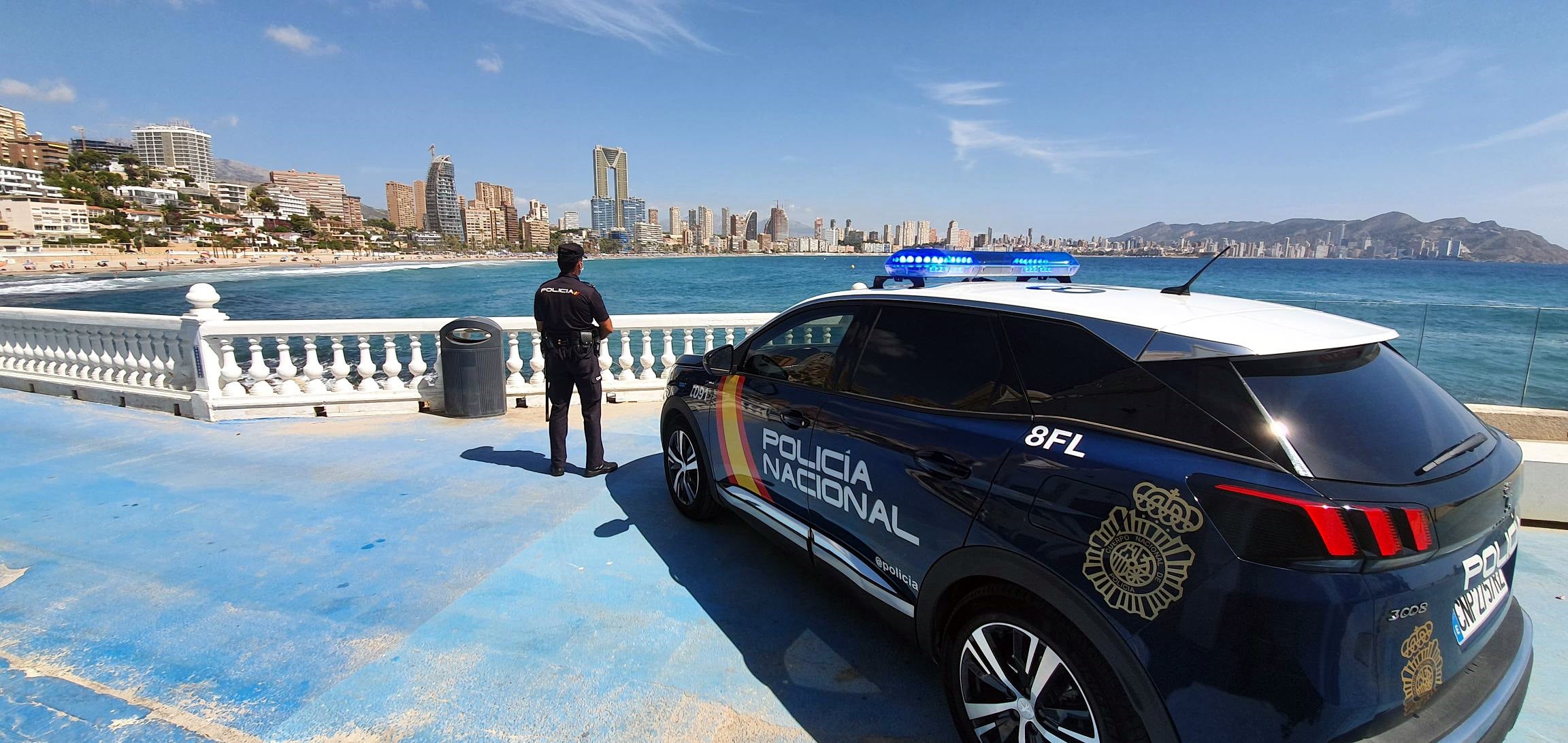 Detenida en Benidorm por fingir que le robaban el móvil para cobrar el seguro Detenida en Benidorm por fingir que le robaban el móvil para cobrar el seguro