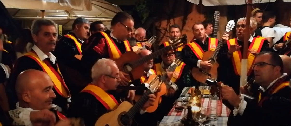 Hablamos con el pregonero de las Tunas a la Inmaculada de Sevilla Hablamos con el pregonero de las Tunas a la Inmaculada de Sevilla