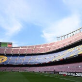 Iamgen panorámica del Camp Nou