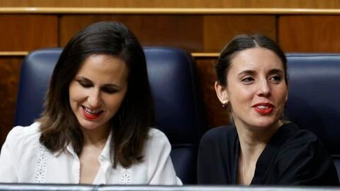 La imagen de la descomposición: Montero y Belarra solas en el Congreso sin un solo ministro socialista