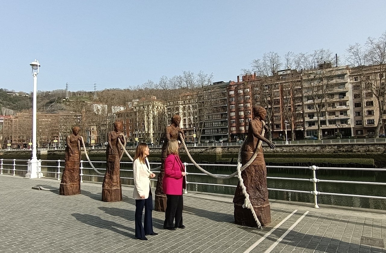 Sara Estévez, Lanbroa, AMUGE y ESAS, premios Zirgari a la igualdad 2023 Sara Estévez, Lanbroa, AMUGE y ESAS, premios Zirgari a la igualdad 2023