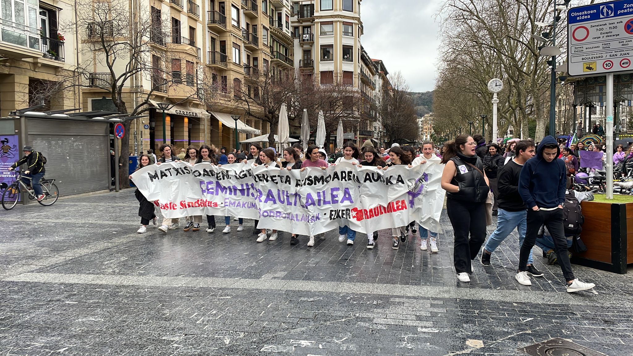 Euskadi sale a la calle reclamando igualdad Euskadi sale a la calle reclamando igualdad