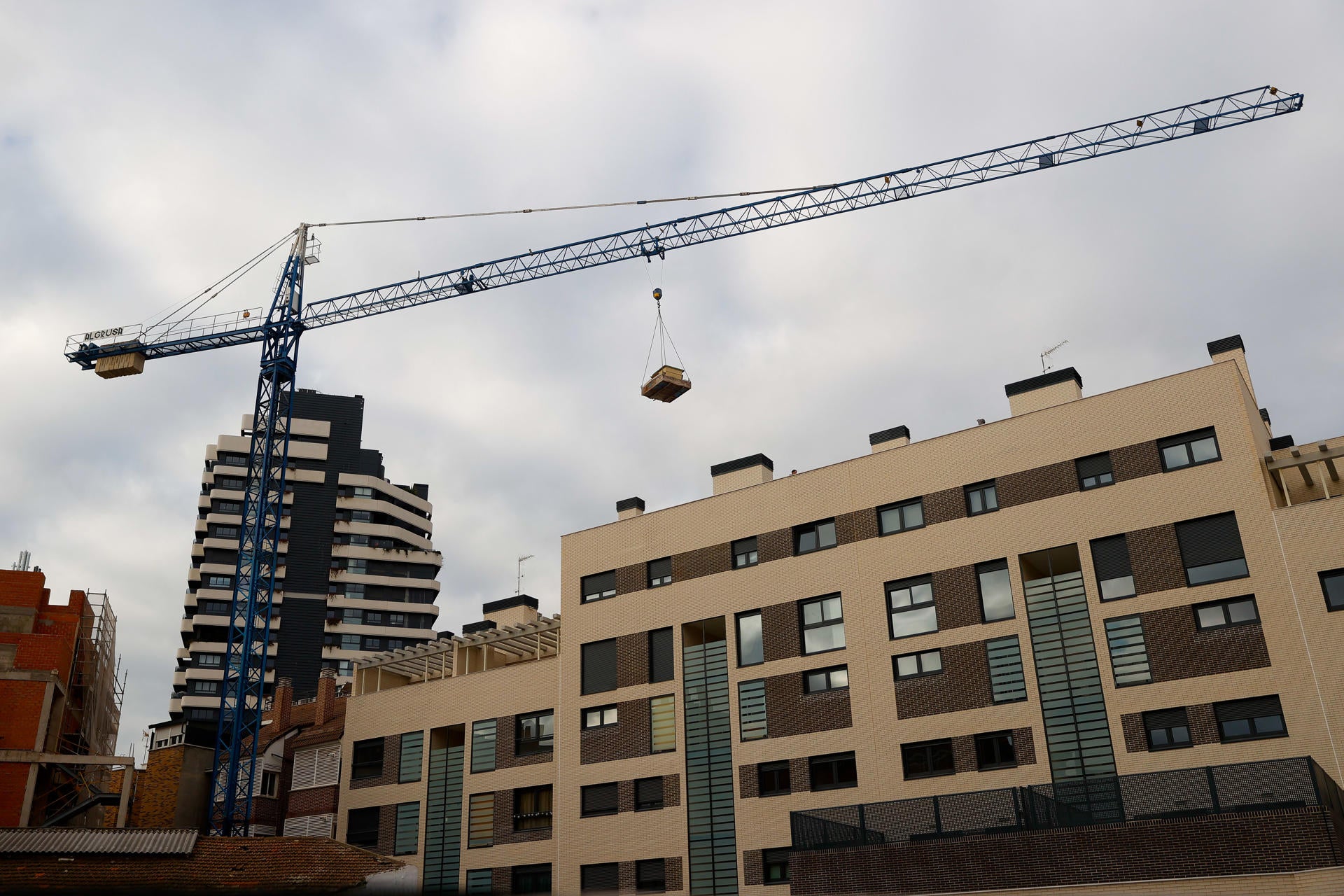 El precio de la vivienda subió en 2022 con una ligera caída en el último trimestre El precio de la vivienda subió en 2022 con una ligera caída en el último trimestre