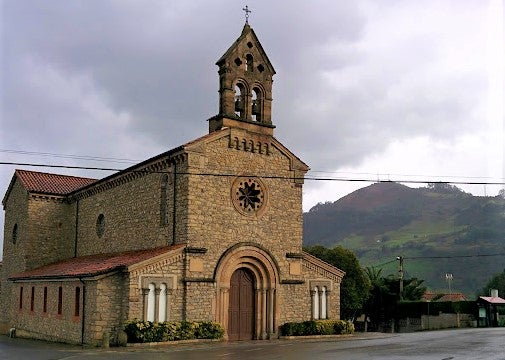 Una parroquia que escucha muchos "proyectos grandilocuentes" pero que al final "se tiene que buscar la vida" Una parroquia que escucha muchos "proyectos grandilocuentes" pero que al final "se tiene que buscar la vida"