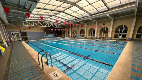 Piscina municipal cubierta de Crevillent. Piscina municipal cubierta de Crevillent.