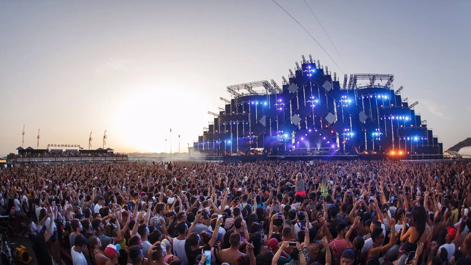 Vuelve el Dreambeach, el festival que mueve en la región 10 millones de euros Vuelve el Dreambeach, el festival que mueve en la región 10 millones de euros