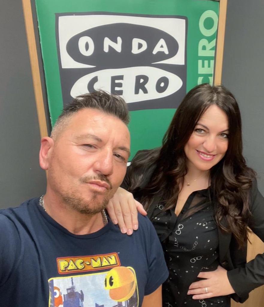 Miguel Noguera como Shakira: Fotos allá donde va. Nos cuenta su fin de semana en el interior de Alicante Miguel Noguera como Shakira: Fotos allá donde va. Nos cuenta su fin de semana en el interior de Alicante