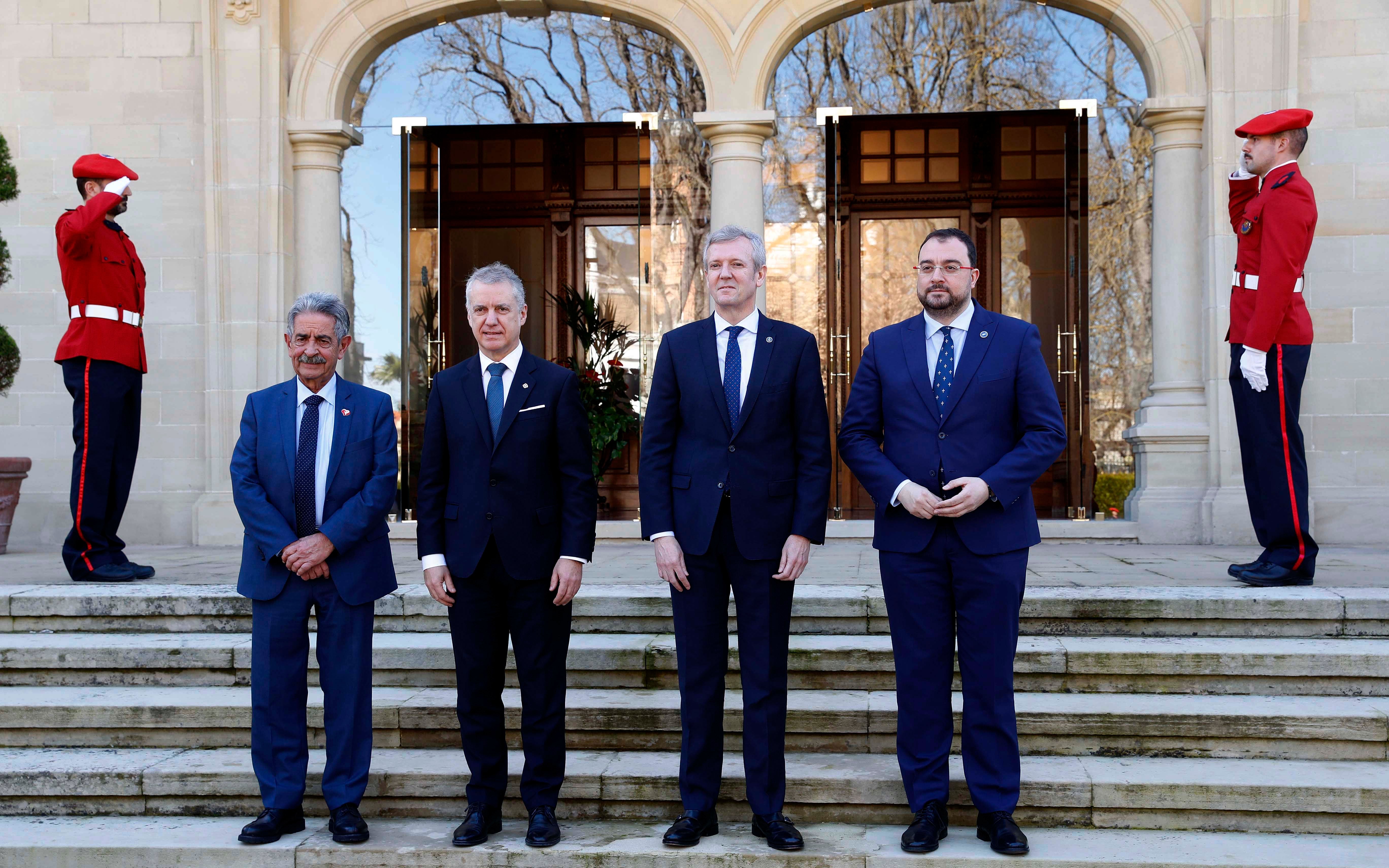 Asturias, País Vasco, Cantabria y Galicia se organizan en 'lobby' del Cantábrico Asturias, País Vasco, Cantabria y Galicia se organizan en 'lobby' del Cantábrico