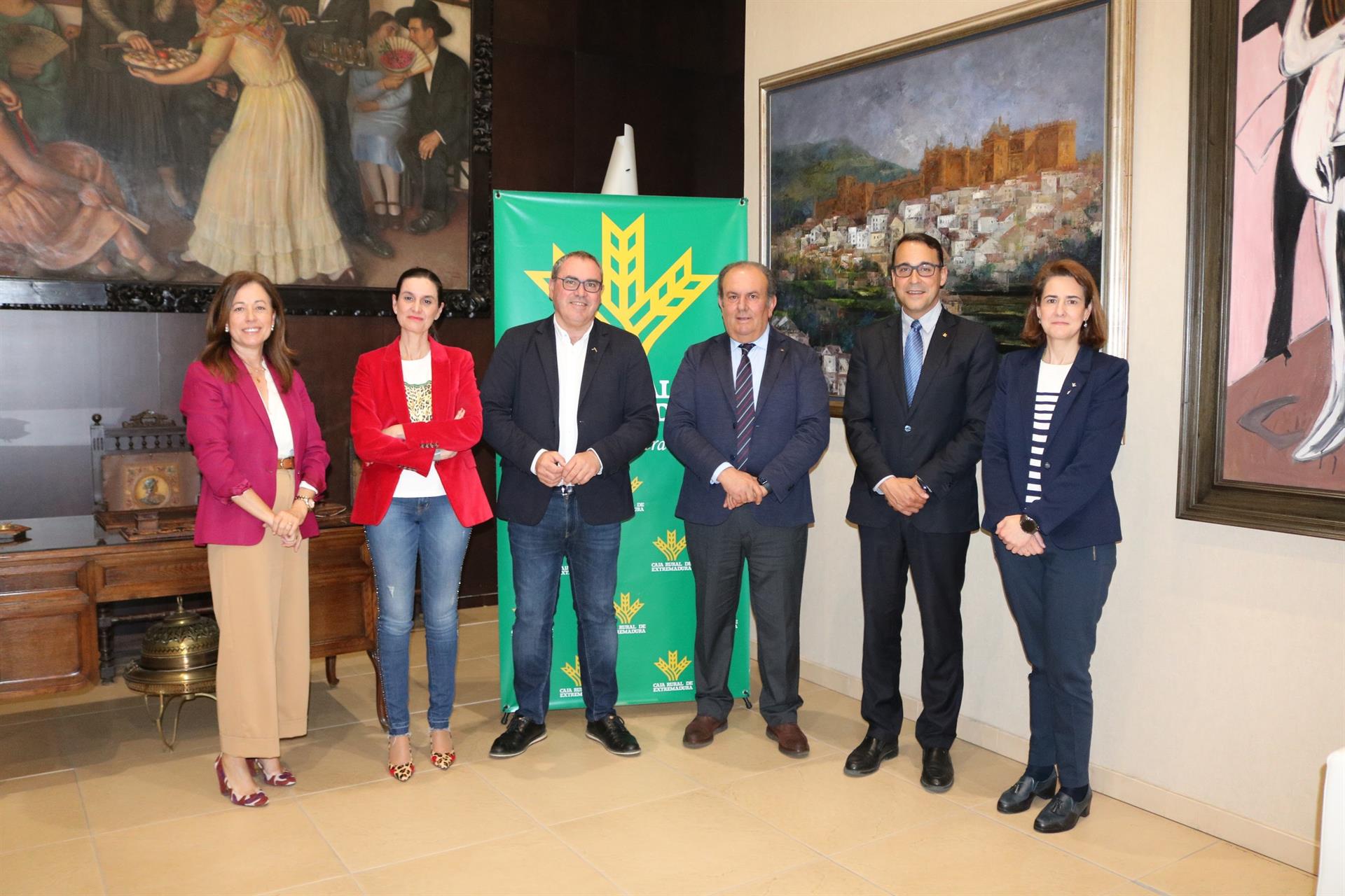 Caja Rural de Extremadura y Cooperativas Agro-alimentarias suman fuerzas para fortalecer el tejido productivo Caja Rural de Extremadura y Cooperativas Agro-alimentarias suman fuerzas para fortalecer el tejido productivo