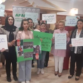 Mujeres afganas refugiadas en Ciudad Real muestran carteles reivindicativos Mujeres afganas refugiadas en Ciudad Real muestran carteles reivindicativos