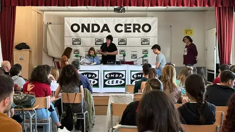 Programa especial desde el IES Marina Baixa. Programa especial desde el IES Marina Baixa.