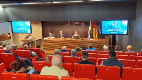 Presentaci&oacute;n del Servicio en la C&aacute;mara de Comercio de Alicante