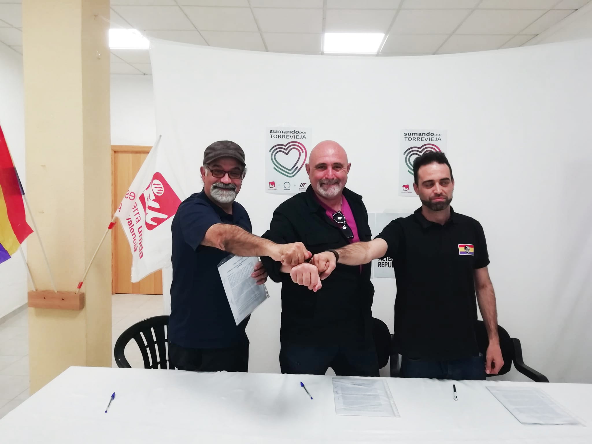 La confluencia de EUPV, Podemos y Alter invita a la ciudadanía torrevejense a aportar sus propuestas La confluencia de EUPV, Podemos y Alter invita a la ciudadanía torrevejense a aportar sus propuestas