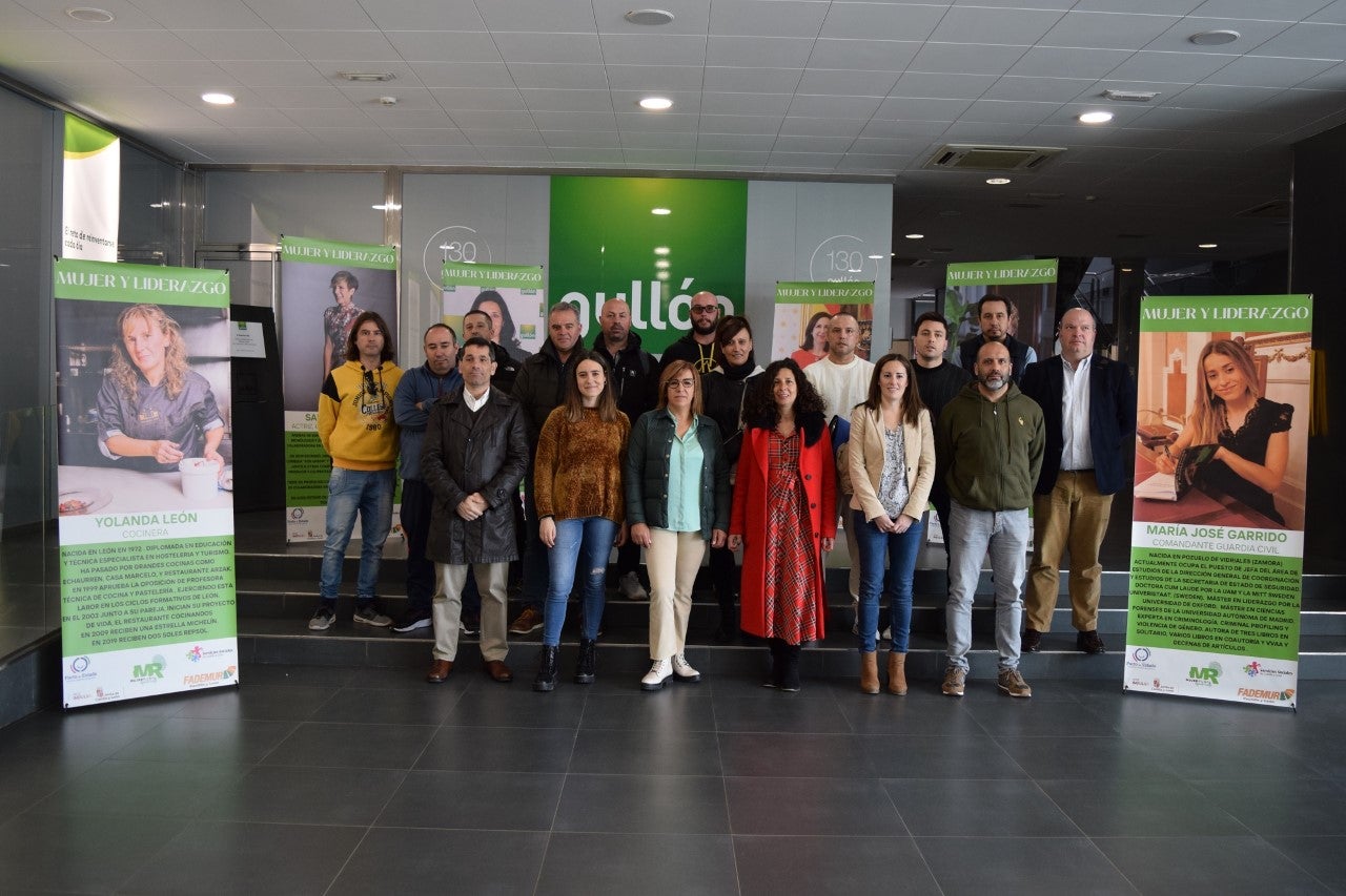 Galletas Gullón alberga la exposición ‘Mujer y liderazgo’ de FADEMUR Castilla y León Galletas Gullón alberga la exposición ‘Mujer y liderazgo’ de FADEMUR Castilla y León