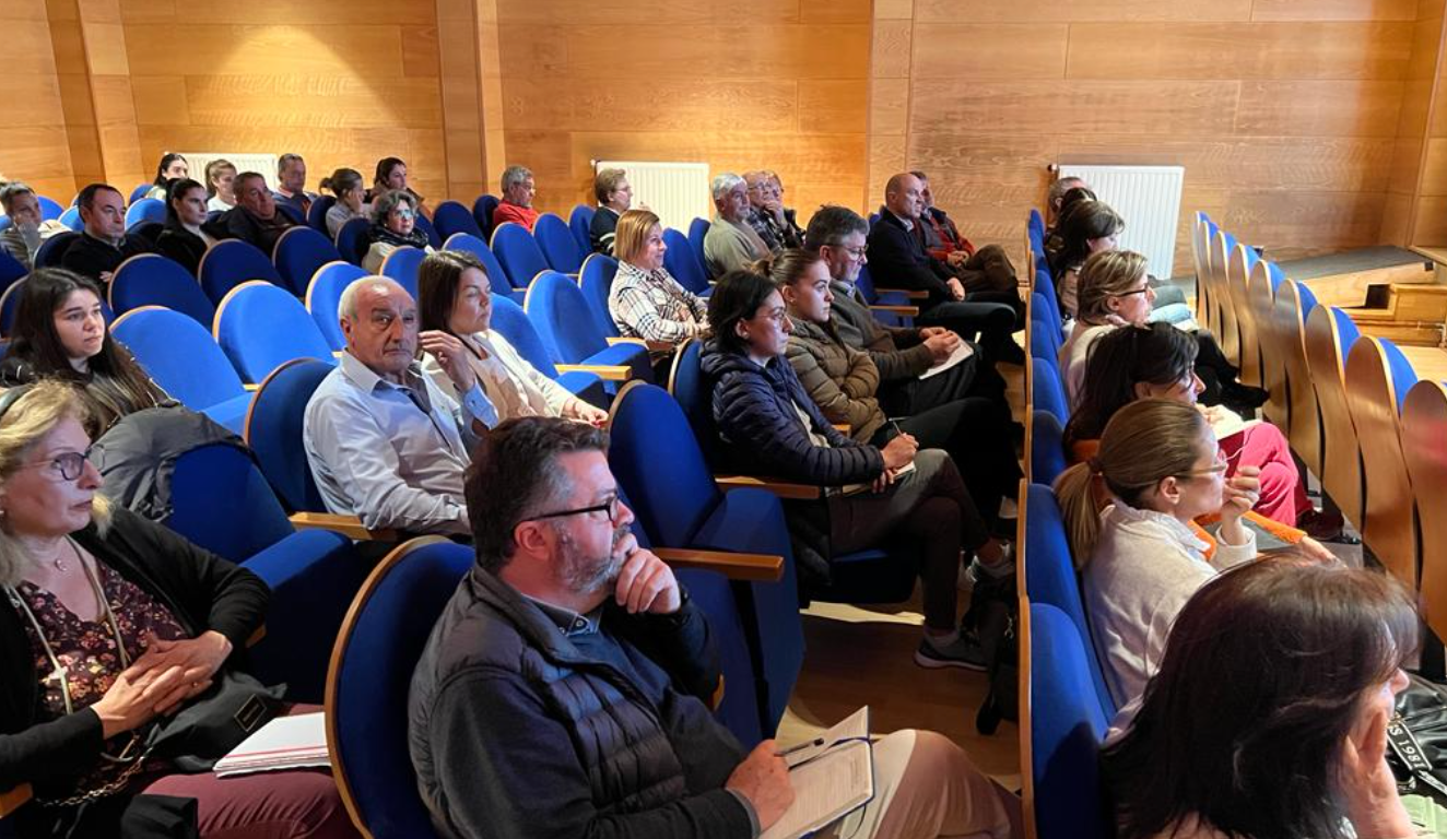 El sector turístico de Piloña actualiza sus conocimientos El sector turístico de Piloña actualiza sus conocimientos