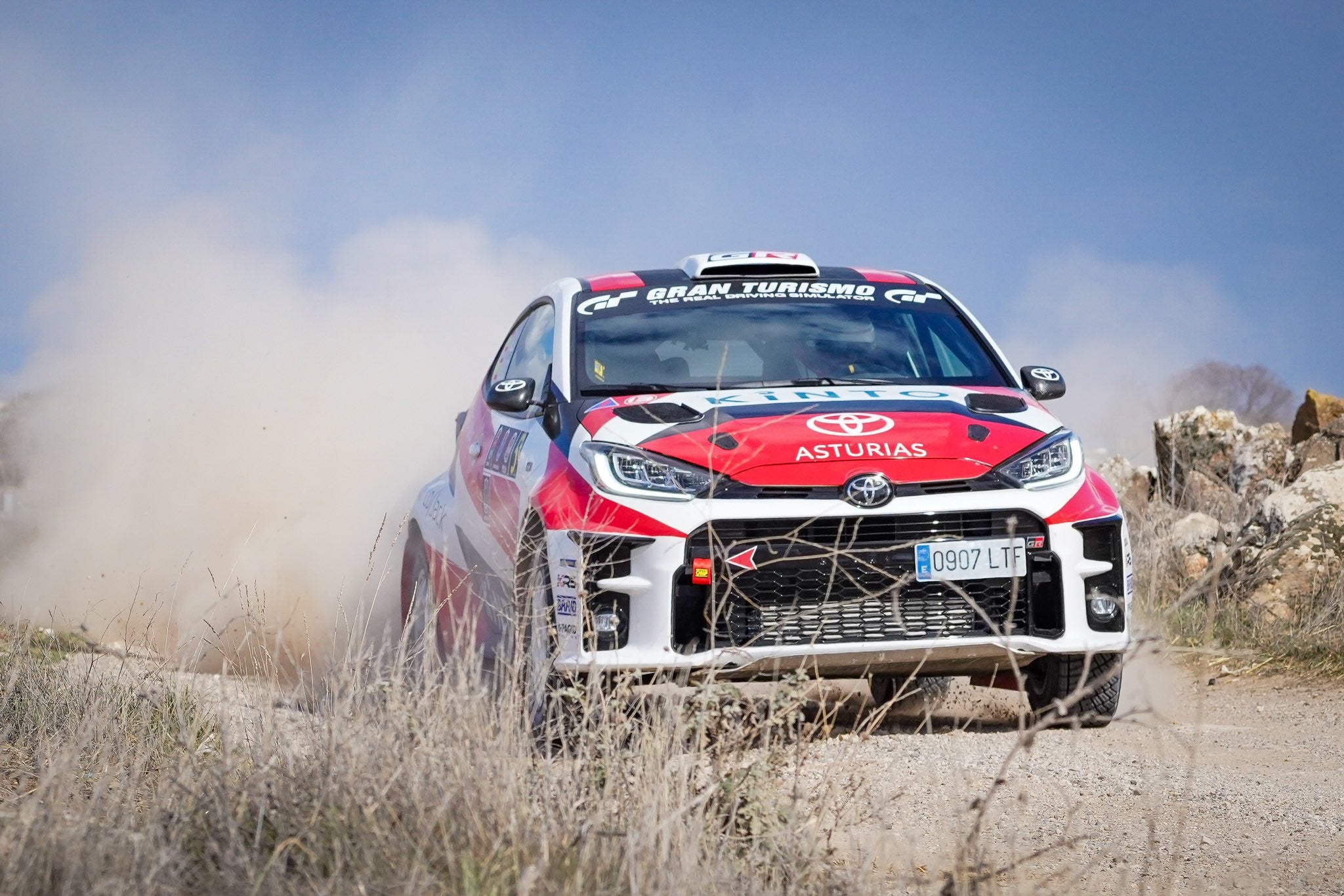 Javi Villa se estrena en los rallys Javi Villa se estrena en los rallys