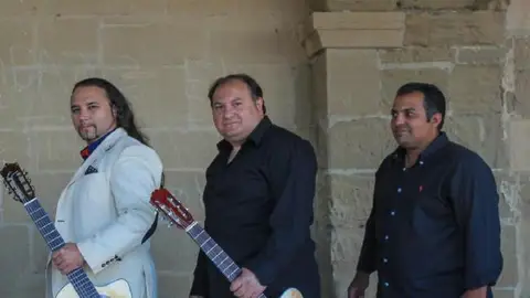 El grupo De Nozotro homenajeará a Labordeta con su concierto en Arascués. El grupo De Nozotro homenajeará a Labordeta con su concierto en Arascués.