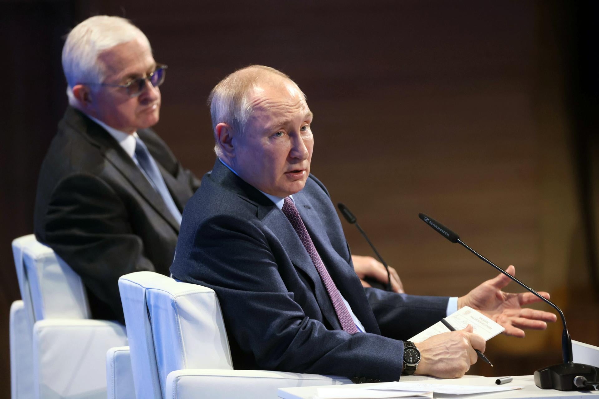 Putin, en busca y captura por la Corte Penal Internacional Putin, en busca y captura por la Corte Penal Internacional