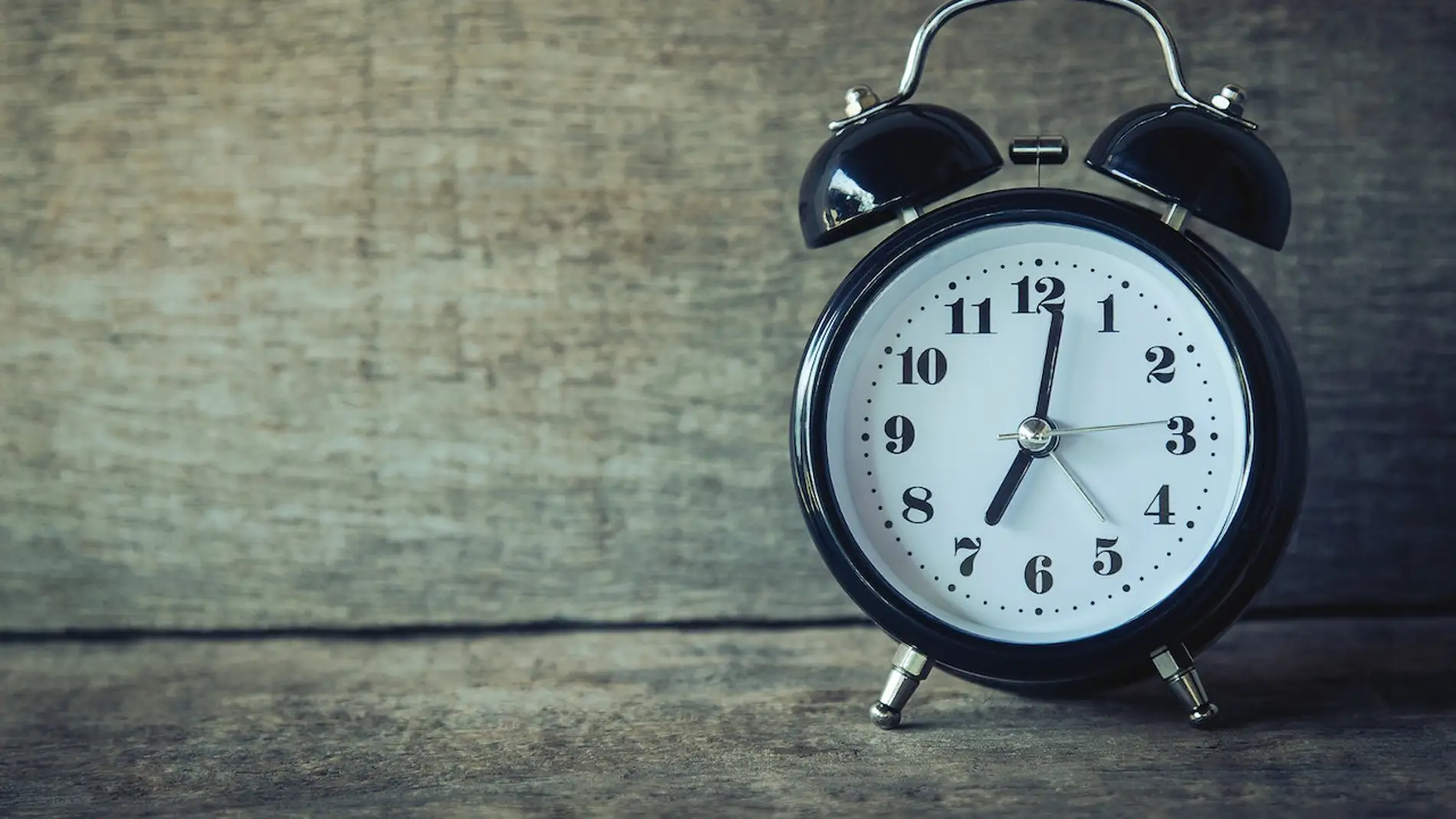 Cambio de hora en España: ¿hay que adelantar o retrasar el reloj?