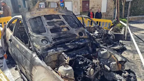 Incendio coches Tui Incendio coches Tui