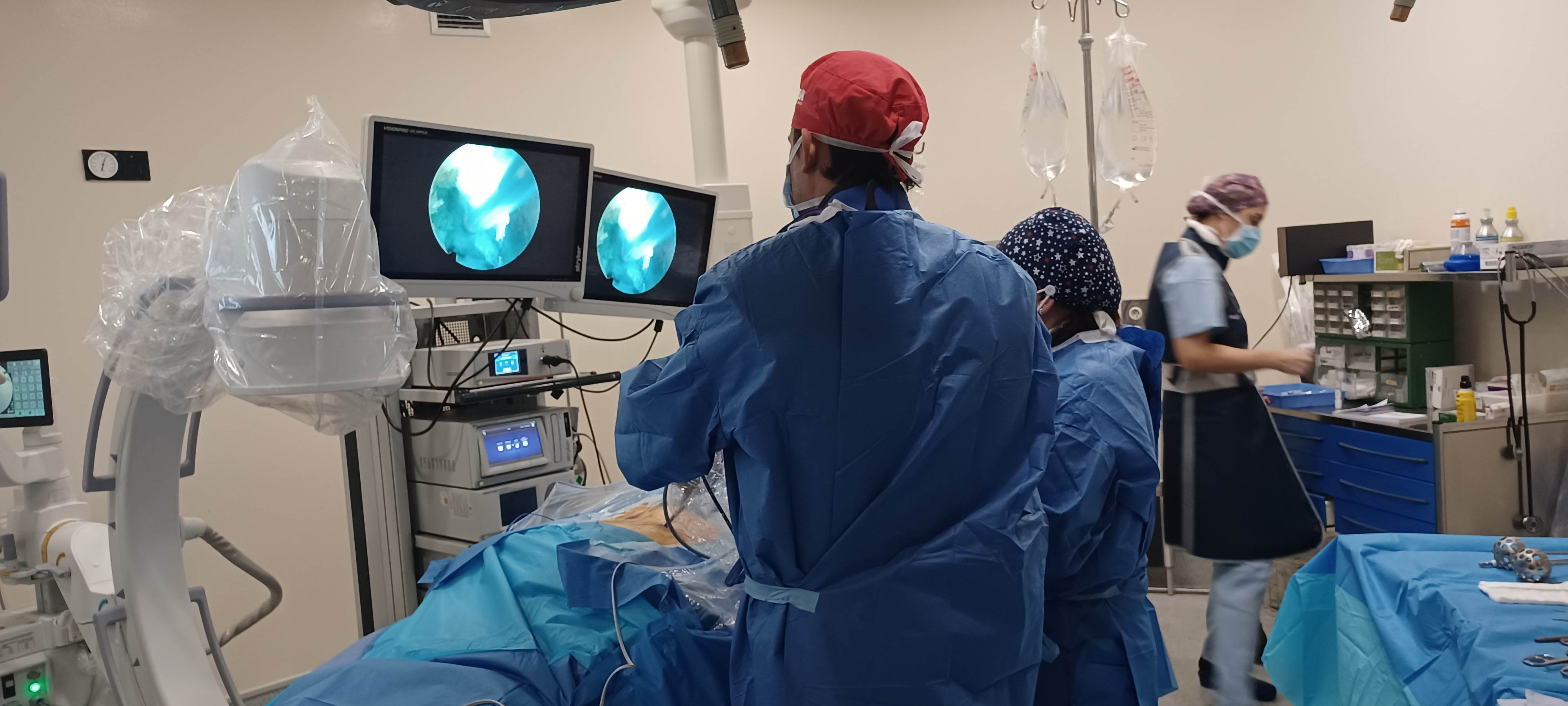 Operar hernias discais con éxito e sen dor Operar hernias discais con éxito e sen dor