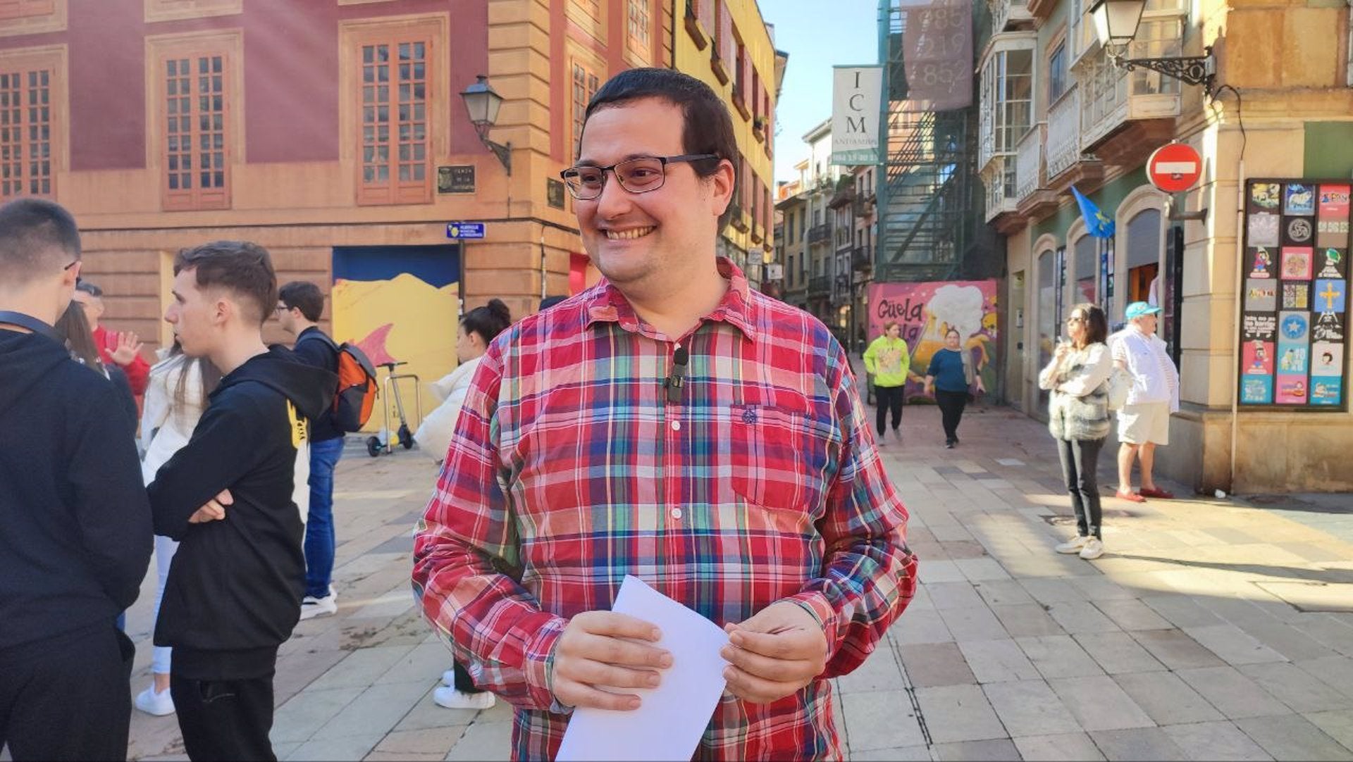 El PSOE tilda de electoralista la convocatoria de becas El PSOE tilda de electoralista la convocatoria de becas